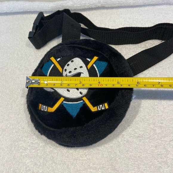 New NHL Mighty Ducks Anaheim Black Plush Waist Crossbody Pouch Bag Unisex - Picture 10 of 10